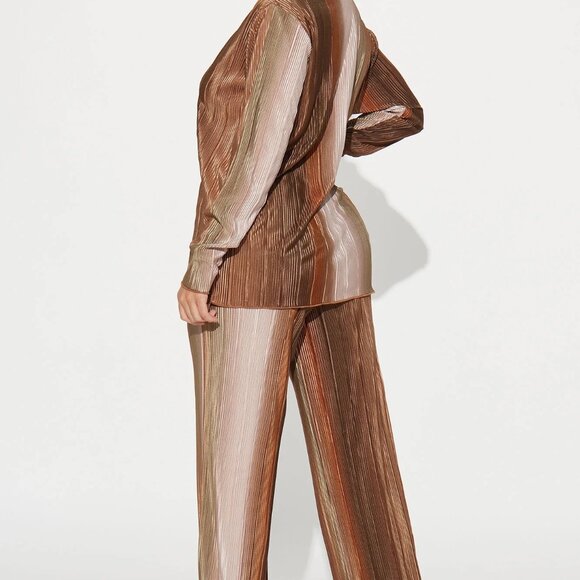 Isabel Shimmer Plisse Pant Set - Picture 3 of 6